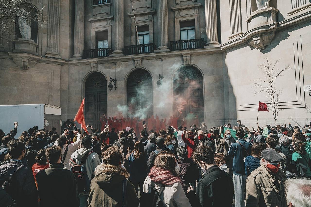 Czy trzeba zapłacić podatek od kupna samochodu?